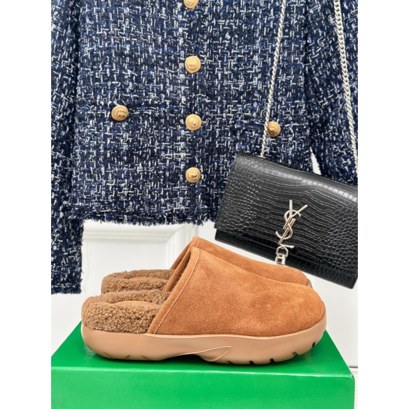 bo*te*ga Ve*ne*ta slippers